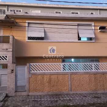Sobrado em São Vicente, bairro Vila Cascatinha