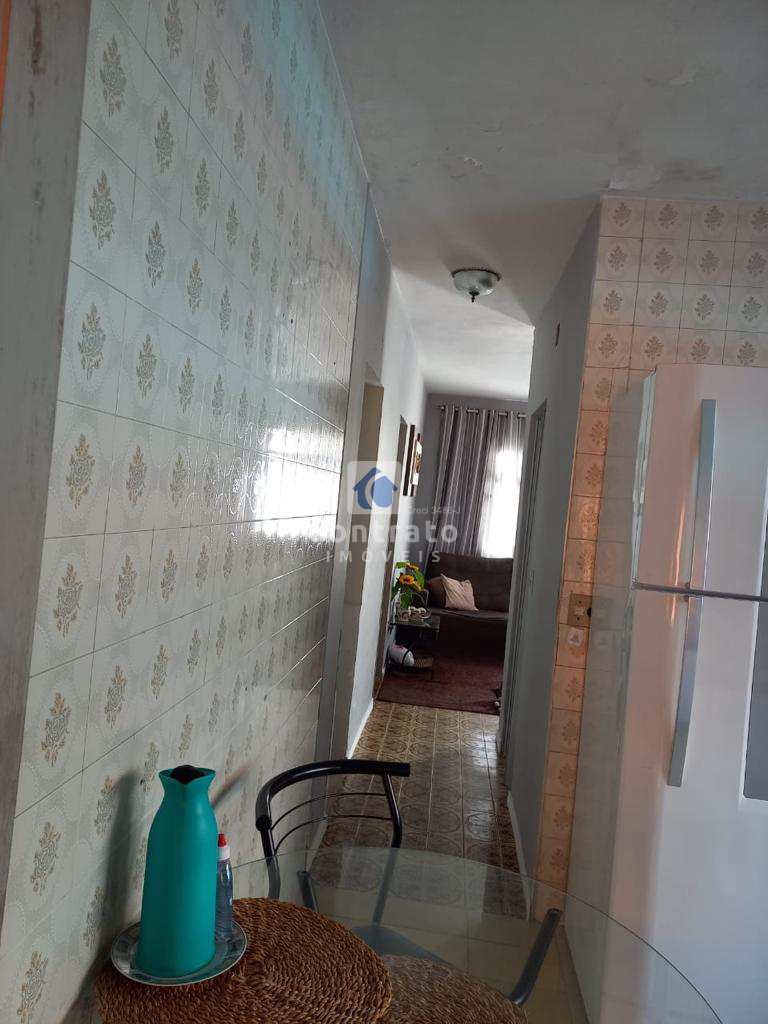 Casa em São Vicente, no bairro Vila Valença