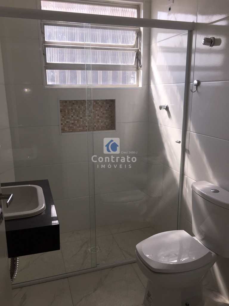 Apartamento em São Vicente, no bairro Vila Cascatinha