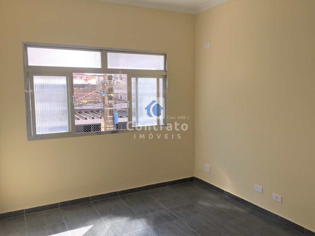 Apartamento em São Vicente, no bairro Vila Cascatinha