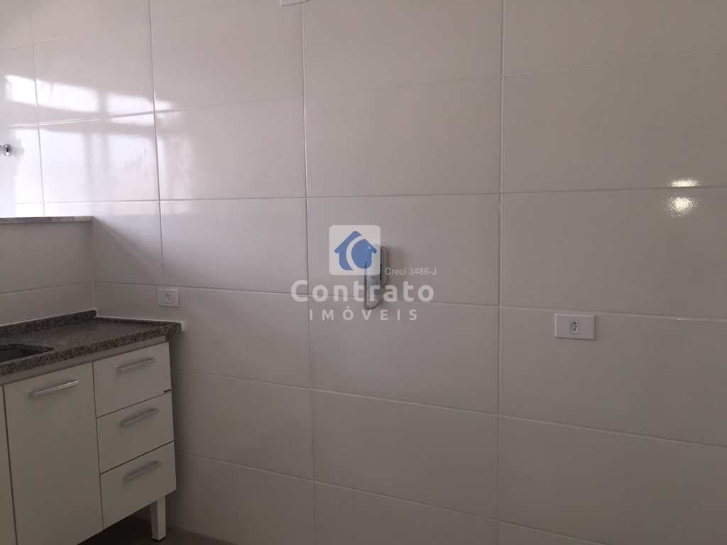 Apartamento em São Vicente, no bairro Vila Cascatinha