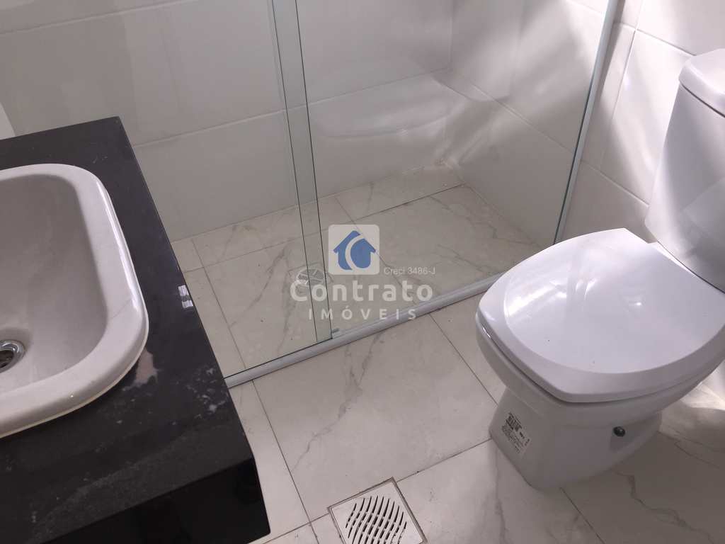 Apartamento em São Vicente, no bairro Vila Cascatinha