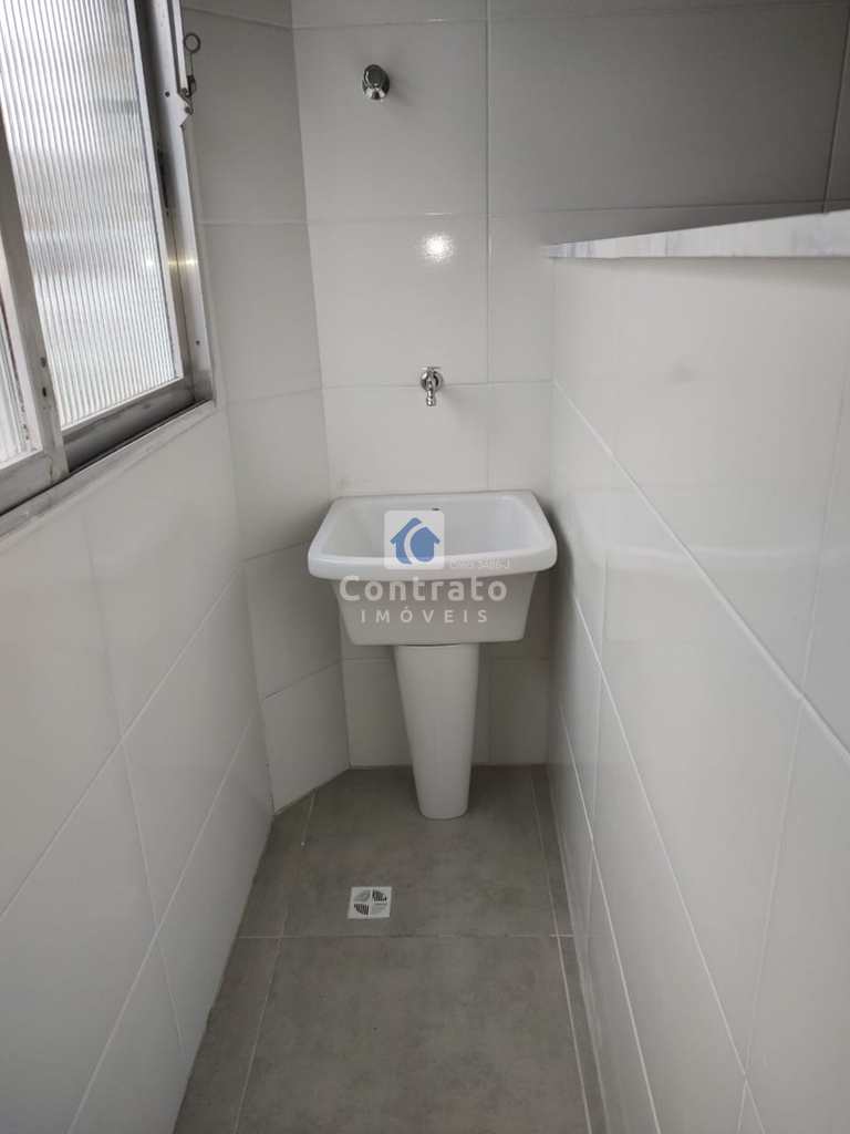 Apartamento em São Vicente, no bairro Vila Cascatinha