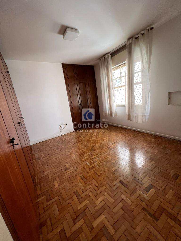 Sobrado em Santos, no bairro Aparecida