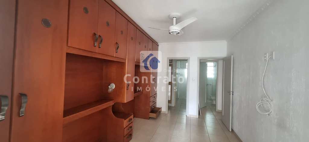 Apartamento em São Vicente, no bairro Itararé