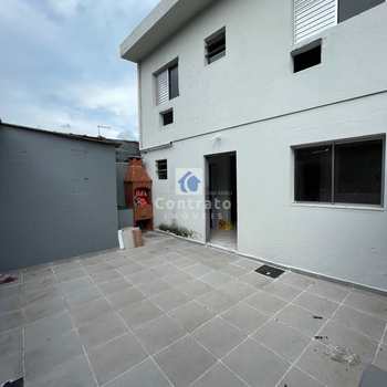 Sobrado em São Vicente, bairro Catiapoa