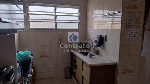 Apartamento, código 1341 em São Vicente, bairro Vila Valença
