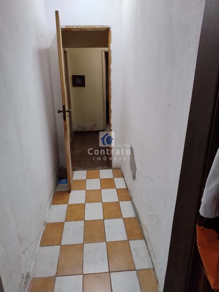 Casa em São Vicente, no bairro Vila Valença