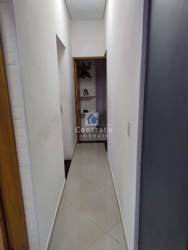Casa em São Vicente, no bairro Vila São Jorge