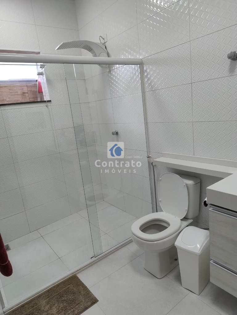 Casa em São Vicente, no bairro Vila São Jorge