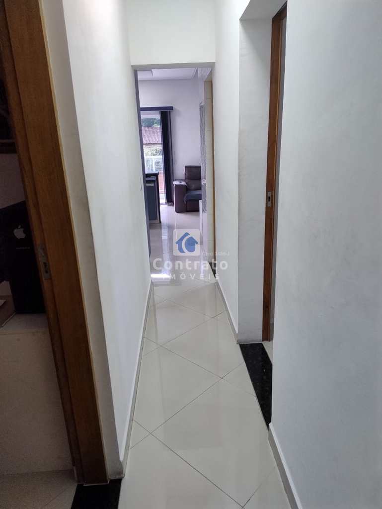 Casa em São Vicente, no bairro Vila São Jorge