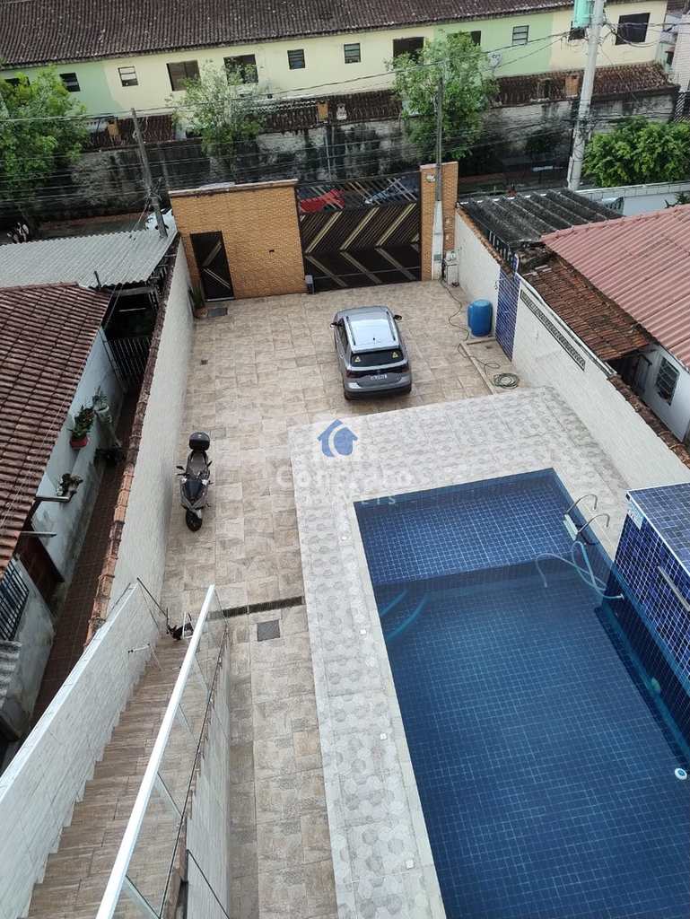 Casa em São Vicente, no bairro Vila São Jorge