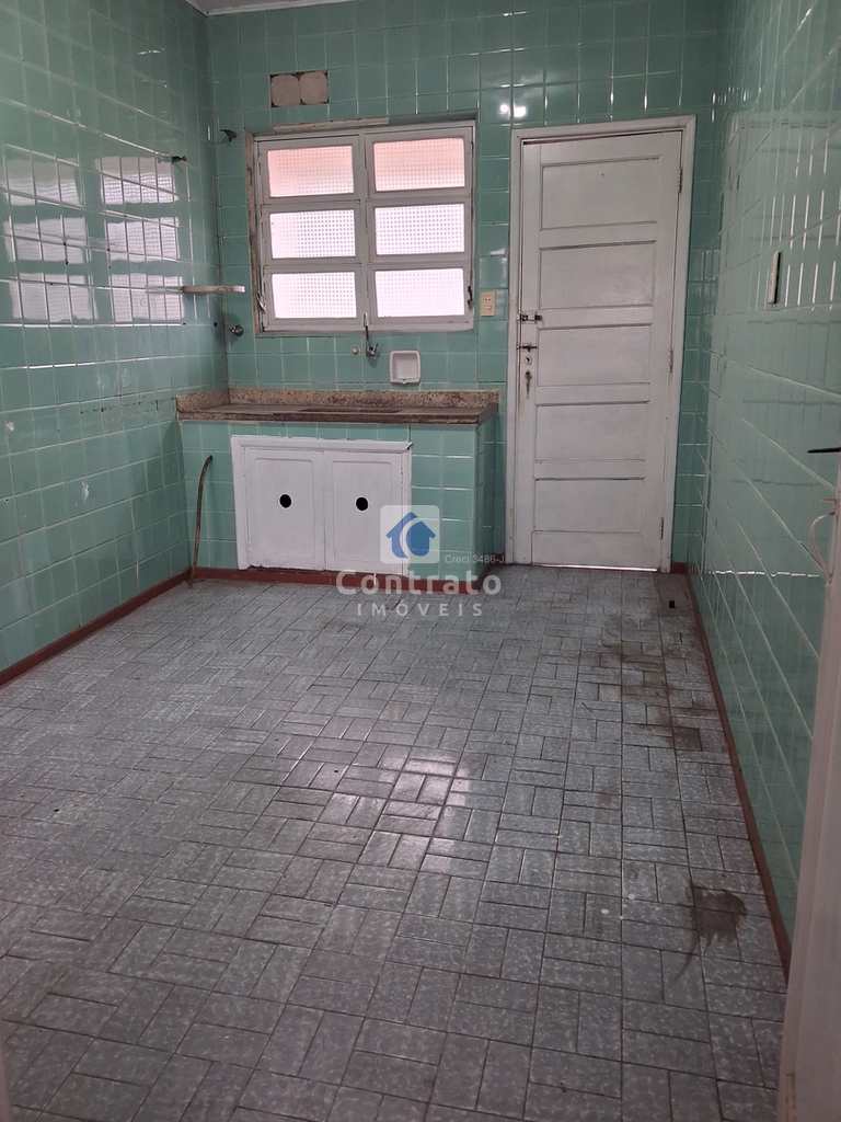 Casa em São Vicente, no bairro Vila São Jorge