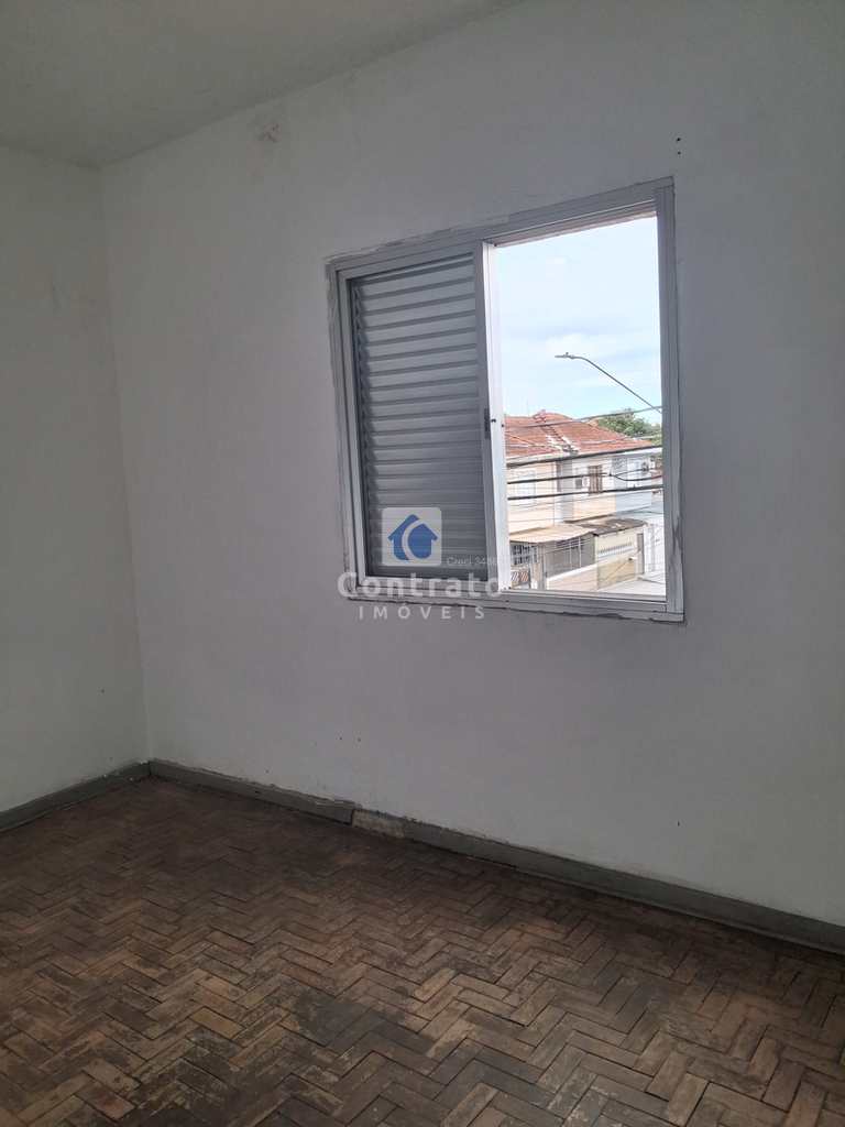 Casa em São Vicente, no bairro Vila São Jorge