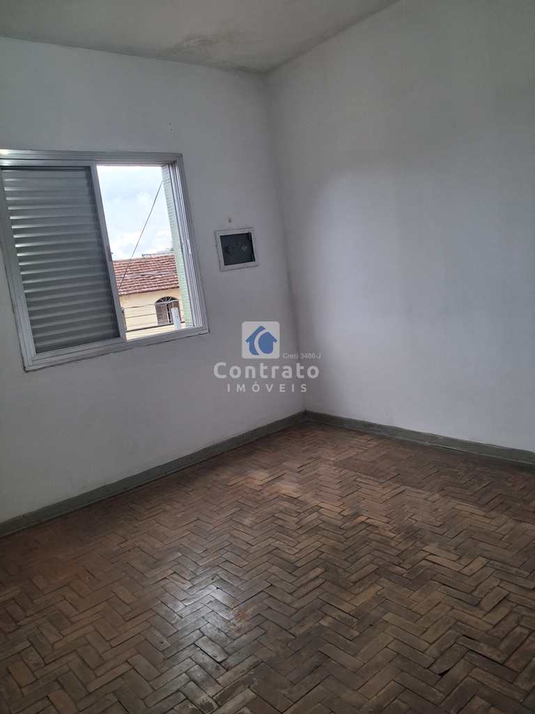 Casa em São Vicente, no bairro Vila São Jorge