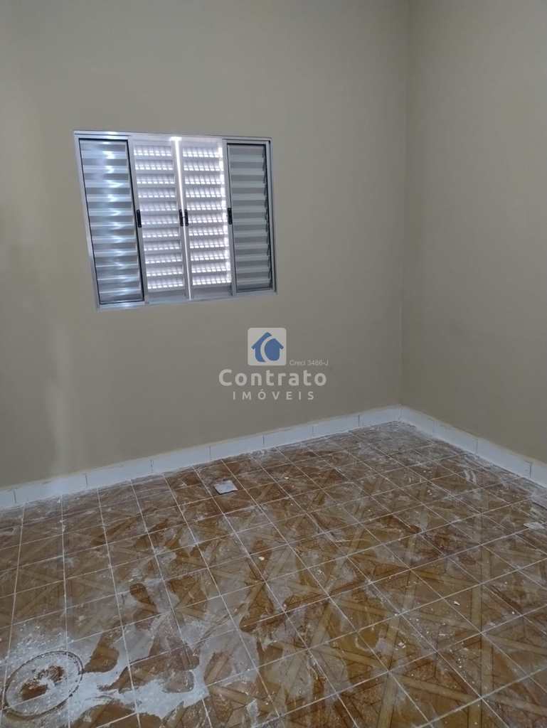 Casa em São Vicente, no bairro Jardim Independência