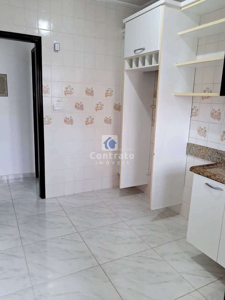 Kitnet em Praia Grande, no bairro Canto do Forte