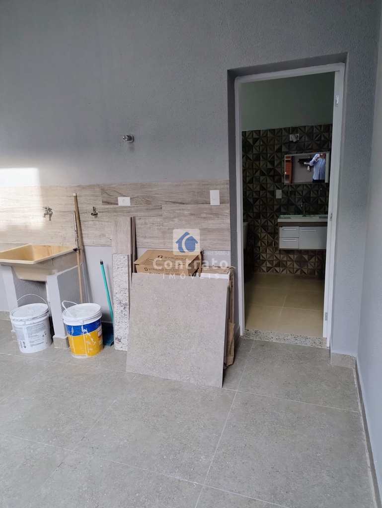 Casa em São Vicente, no bairro Vila Valença