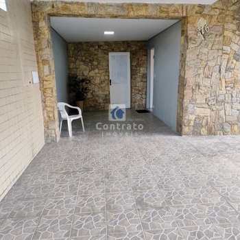 Casa em São Vicente, bairro Vila Valença