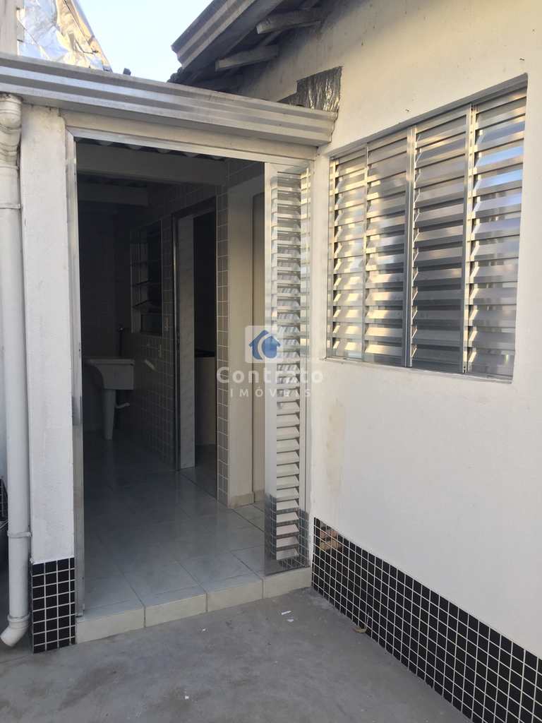 Casa em São Vicente, no bairro Vila Cascatinha