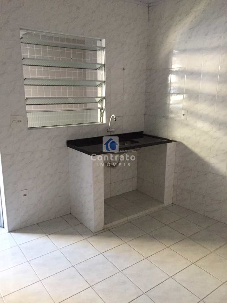Casa em São Vicente, no bairro Vila Cascatinha