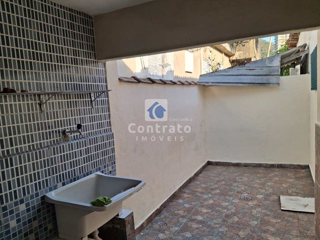Casa em São Vicente, no bairro Vila Voturua