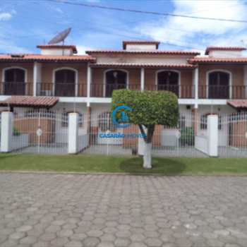 Sobrado em Caraguatatuba, bairro Martim de Sá