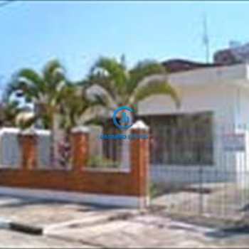 Casa em Caraguatatuba, bairro Vila Atlântica