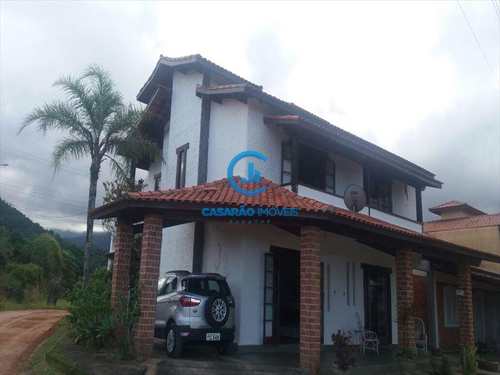 Sobrado, código 240 em Caraguatatuba, bairro Capricórnio I