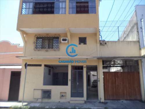 Sobrado, código 1180 em Caraguatatuba, bairro Centro