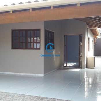 Casa em Caraguatatuba, bairro Martim de Sá