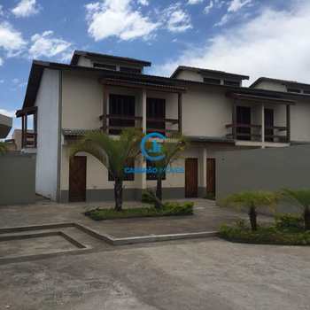 Sobrado em Caraguatatuba, bairro Praia das Palmeiras