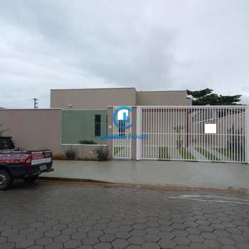 Casa em Caraguatatuba, bairro Praia das Palmeiras