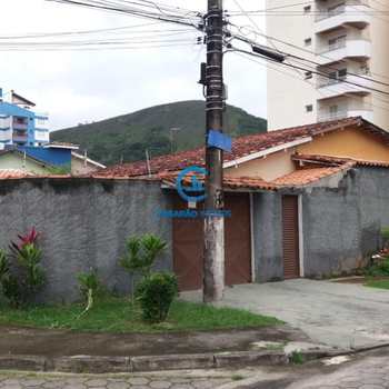 Casa em Caraguatatuba, bairro Martim de Sá