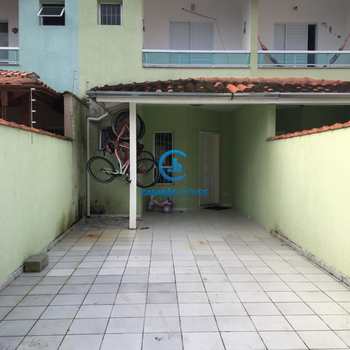 Sobrado em Caraguatatuba, bairro Sumaré