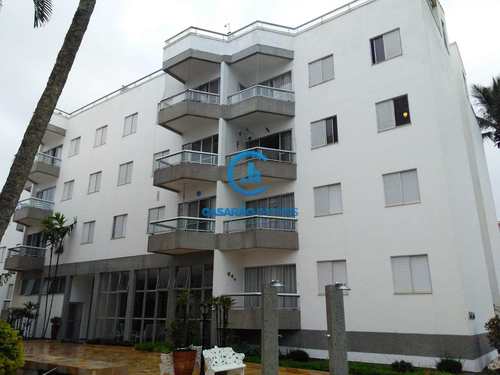 Apartamento, código 9097 em Caraguatatuba, bairro Massaguaçu