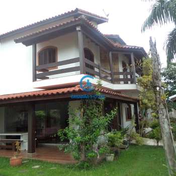 Casa em Caraguatatuba, bairro Martim de Sá