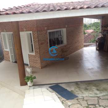 Casa em Caraguatatuba, bairro Cidade Jardim