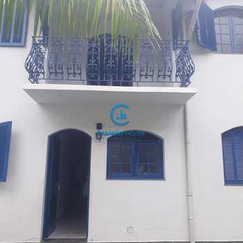 Sobrado de Condomínio em Caraguatatuba, bairro Centro