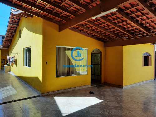 Casa, código 9207 em Caraguatatuba, bairro Tinga