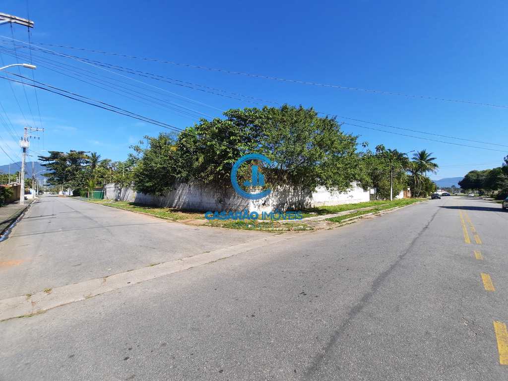 Área em Caraguatatuba, no bairro Jardim Brasil