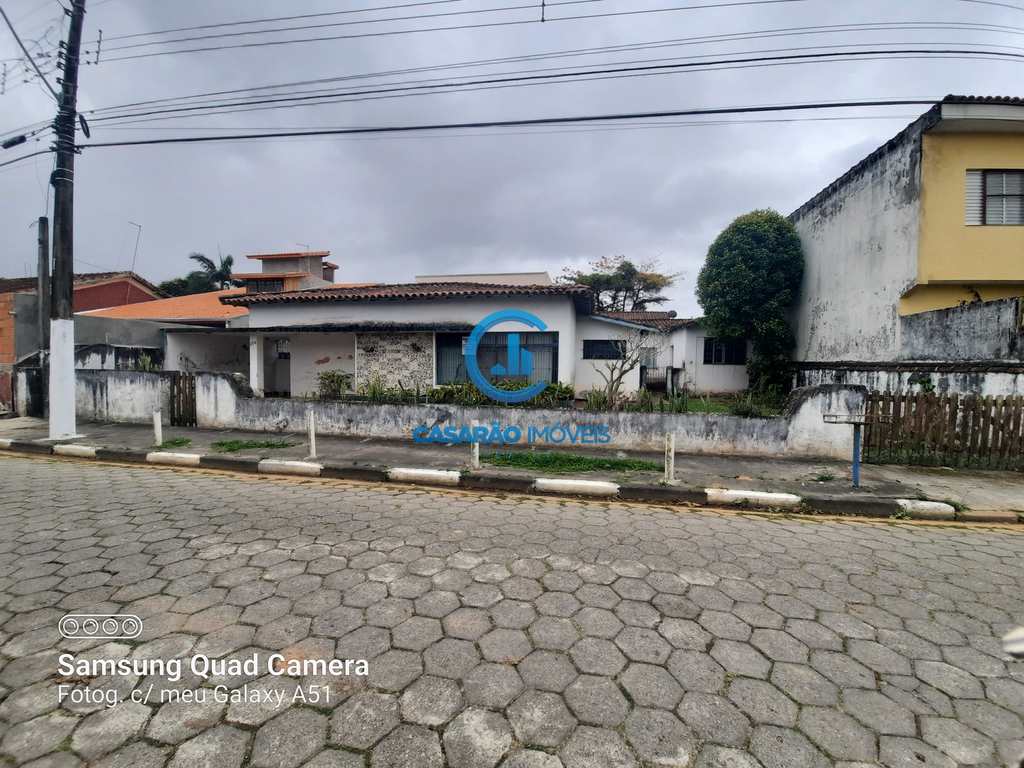 Casa em Caraguatatuba, no bairro Praia das Palmeiras