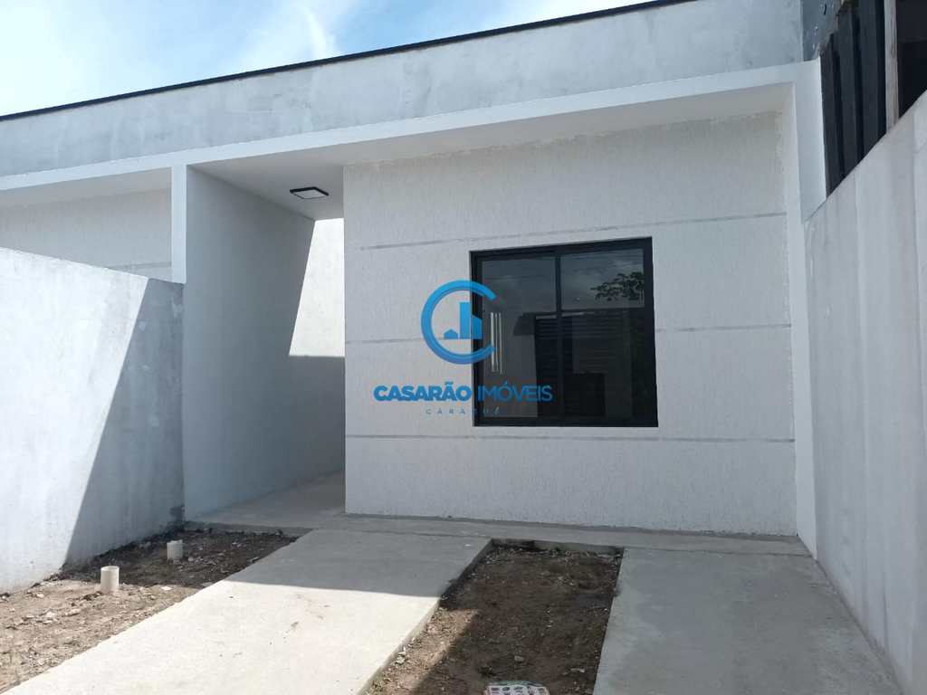 Casa em Caraguatatuba, no bairro Balneário dos Golfinhos