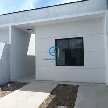 Casa em Caraguatatuba, bairro Balneário dos Golfinhos