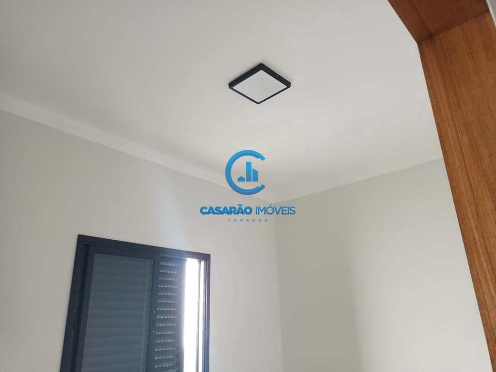 Casa em Caraguatatuba, no bairro Balneário dos Golfinhos