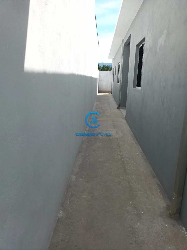 Casa em Caraguatatuba, no bairro Balneário dos Golfinhos
