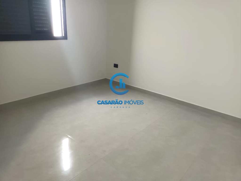 Casa em Caraguatatuba, no bairro Balneário dos Golfinhos