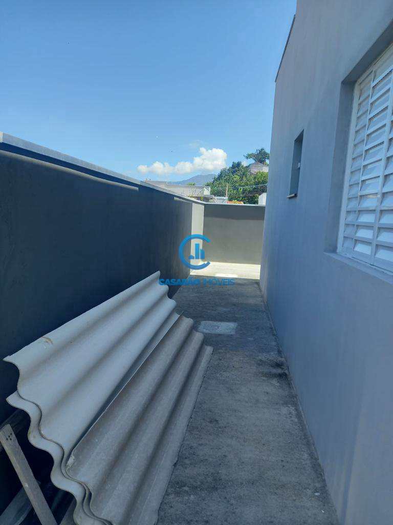 Casa em Caraguatatuba, no bairro Morro do Algodão