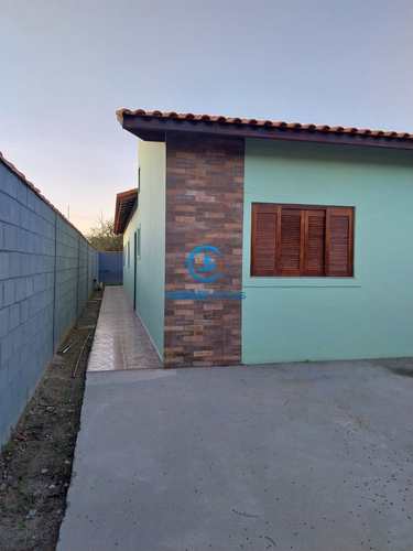 Casa, código 9379 em Caraguatatuba, bairro Jardim Tarumãs