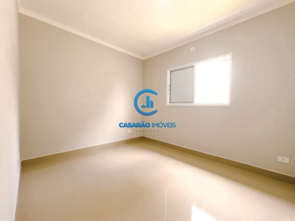 Casa em Caraguatatuba, no bairro Massaguaçu